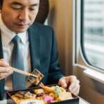 新幹線で駅弁は恥ずかしい？マナーと食べるタイミング完全解説
